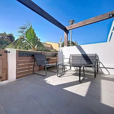 Apartment Le Venus Light 17 Avec Terrasse Au Village Naturiste Port Venus