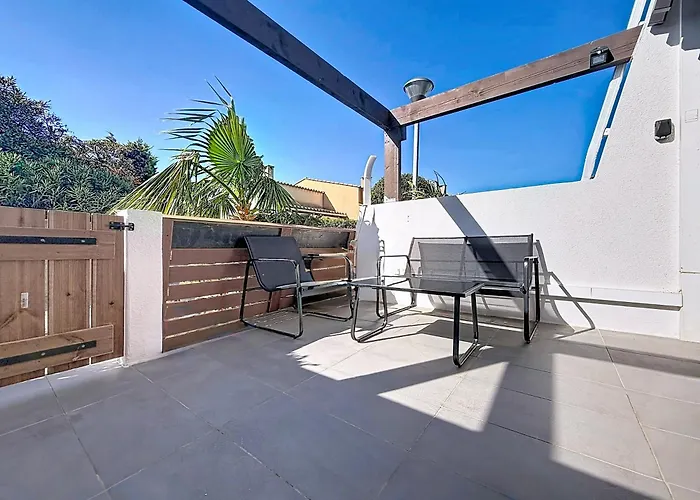 Apartment Le Venus Light 17 Avec Terrasse Au Village Naturiste Port Venus